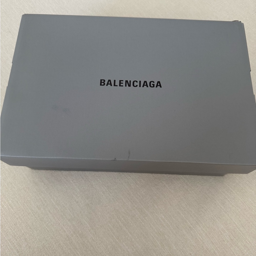 Balenciaga High Top Paris Sneakers - Picture 11 of 11